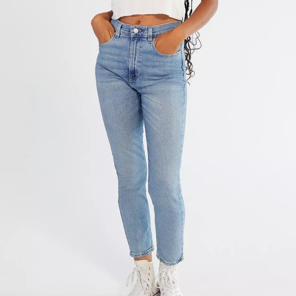 BDG Urban Outfitters Girlfriend High Rise Cropped Jeans